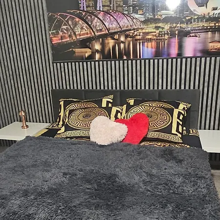 Apartament- Mieszkanie Blisko Centrum شقة