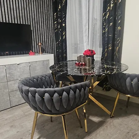 Apartament- Mieszkanie Blisko Centrum شقة *