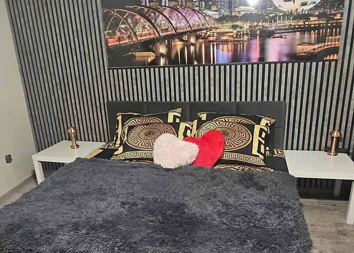 Apartament- Mieszkanie Blisko Centrum شقة