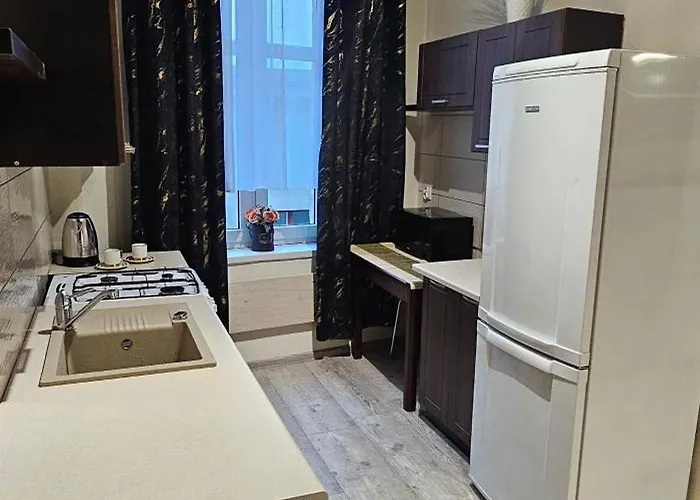 شقة Apartament- Mieszkanie Blisko Centrum غنيزنو